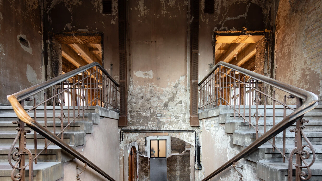 Berlin Medical History Museum, staircase to the lecture hall „Hörsaalruine", ©Sven Geißler