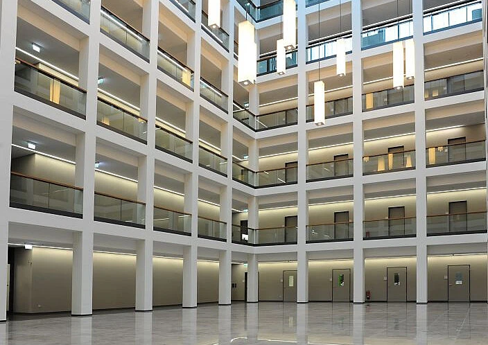 CharitéCrossOver, Campus Charité Mitte, „Atrium“, photo: ©Charité